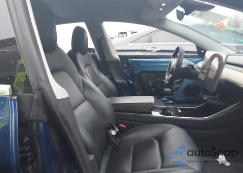 2020 Tesla Model 3 Standard Range Plus Rear-Wheel Drive/Standard Range Rear-Wheel Drive из США, поврежденный, VIN 5YJ3E1EA3LF740749